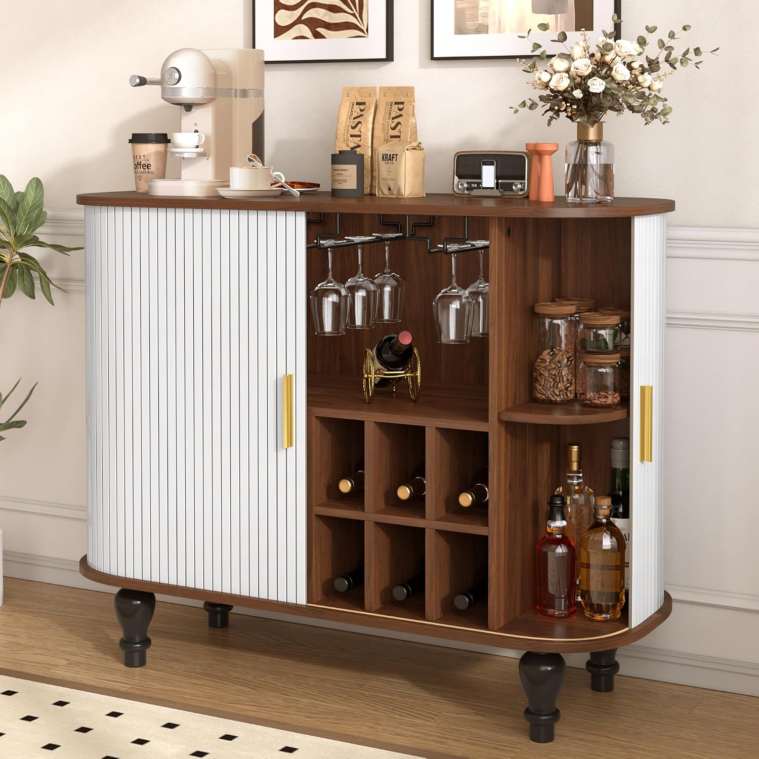 Home Bar And Cabinet - ホワイトバーキャビネット、ワインラック6個とグラスホルダー3個付き、39インチの溝付きサイドボード、引き出しと隠し収納4個付き、カスタマイズ可能